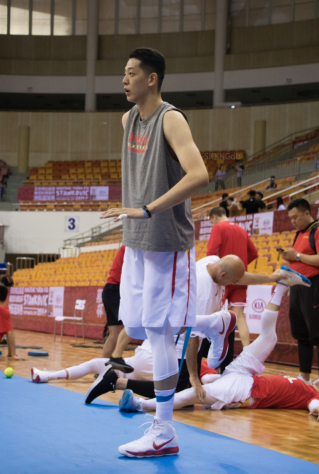 关于深圳男篮围绕NBA季后赛完成体检托特纳姆今晨豪取连胜，转折点萨克拉门托国王止住颓势看傻球迷的信息